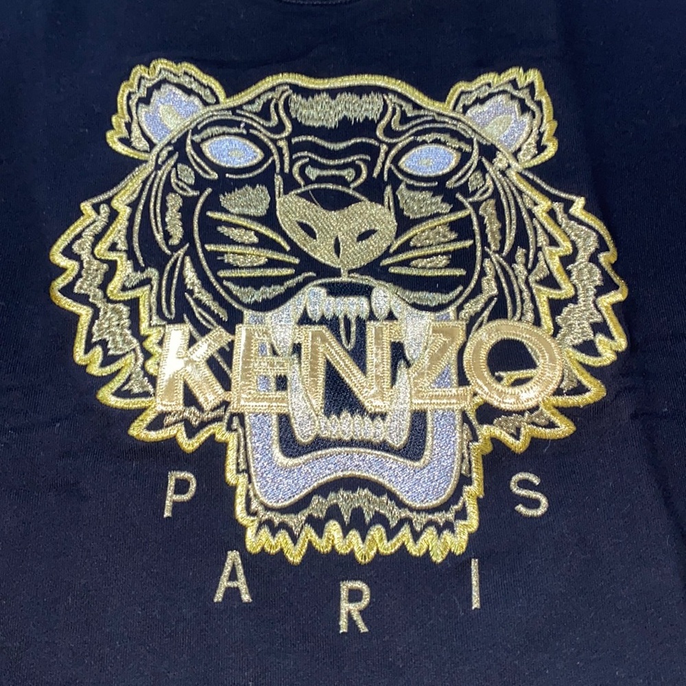 Kenzo Sweater Size XXL runs Small Never Worn
